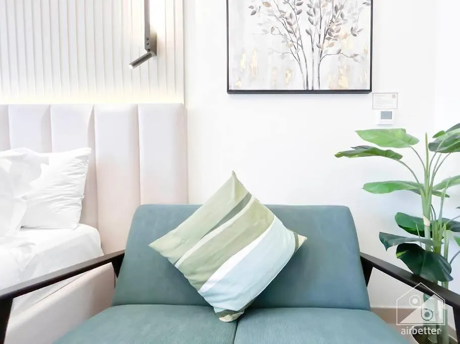 Opulent Studio With Balcony At Aziz Riviera Dubai Appartement